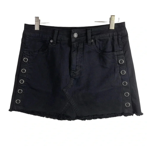 American Eagle Outfitters Black Denim Snap Side frayed hem Mini Skirt size 4 NWT - Picture 1 of 8